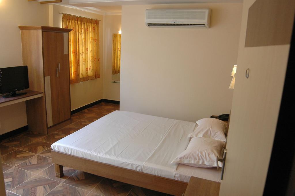 Hotel S R M Central Park Chennai Cameră foto
