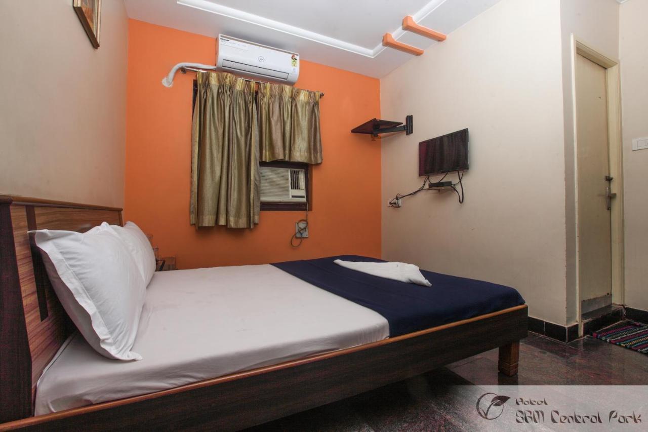 Hotel S R M Central Park Chennai Exterior foto